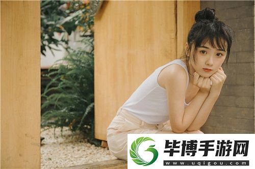 我被9个建筑工人抬到茶几上